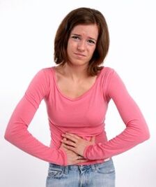 Dolor abdominal en mujer con gastritis.
